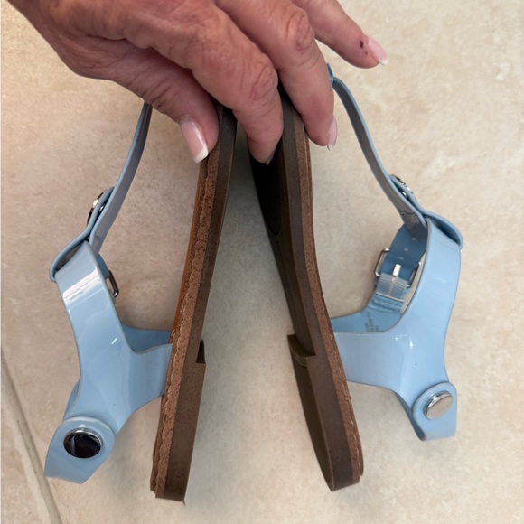 Tommy Hilfiger Light Blue Patent Leather T-Strap Sandals - Picture 4 of 9